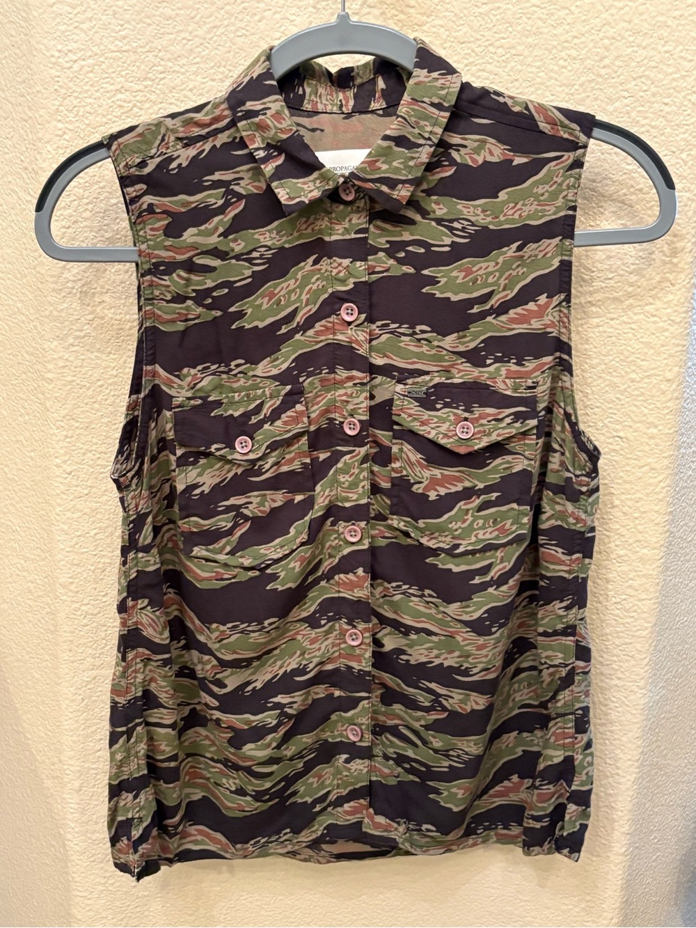 Obey Women Sleeveless Collared Button-Down Tiger Stripe Camo Shirt Size XS